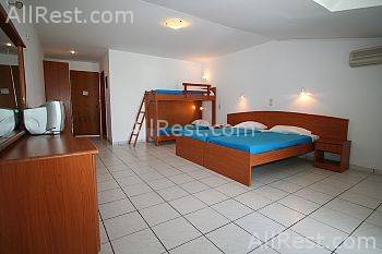 Alexander Hotel 10